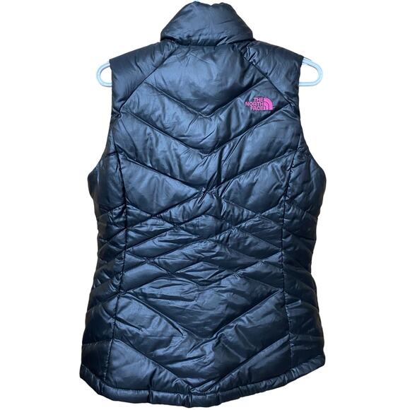 The North Face Women's Vest Black Size M Breast Cancer Awareness Puffer Cozy - Picture 2 of 13